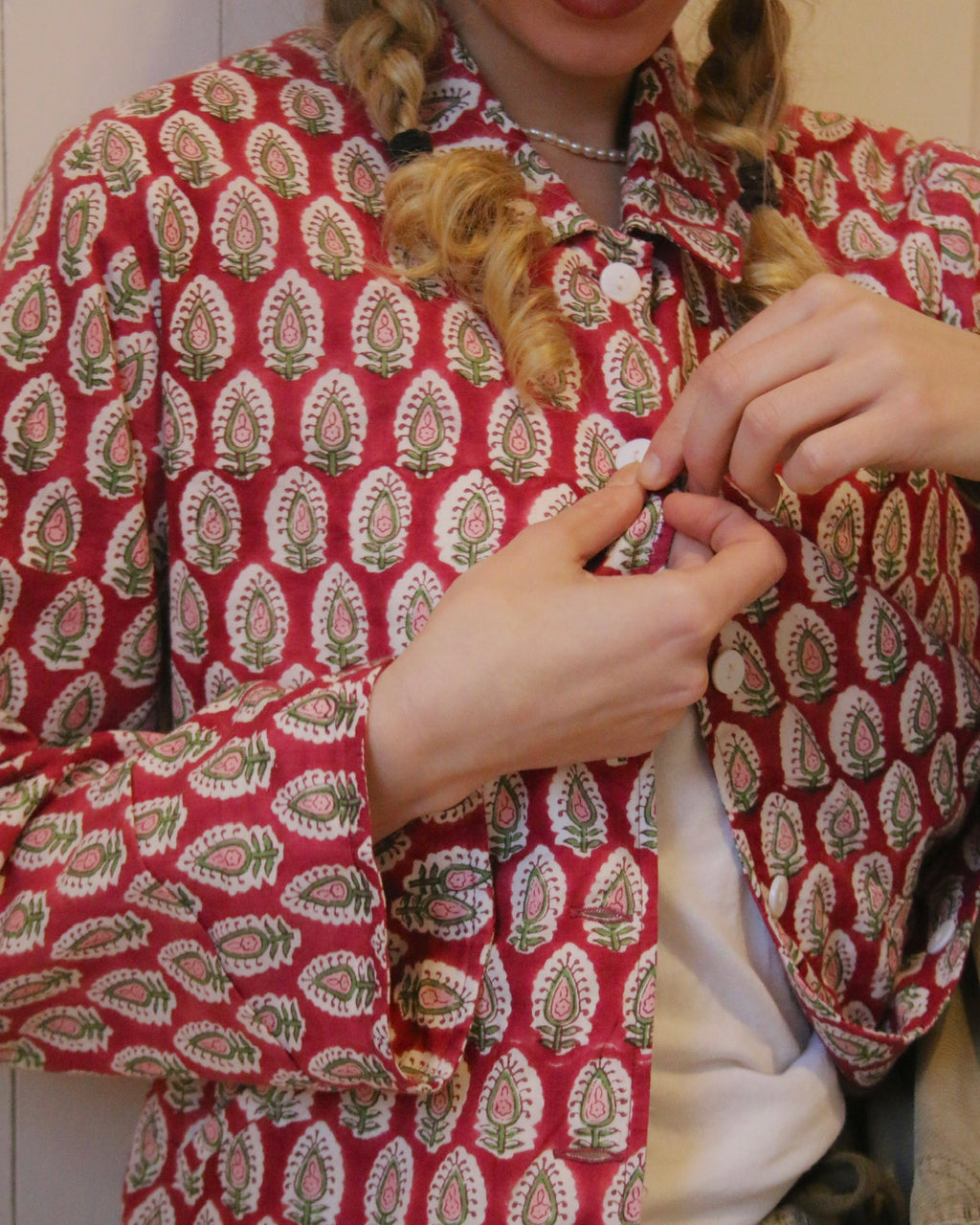 The Isla Jacket - Red
