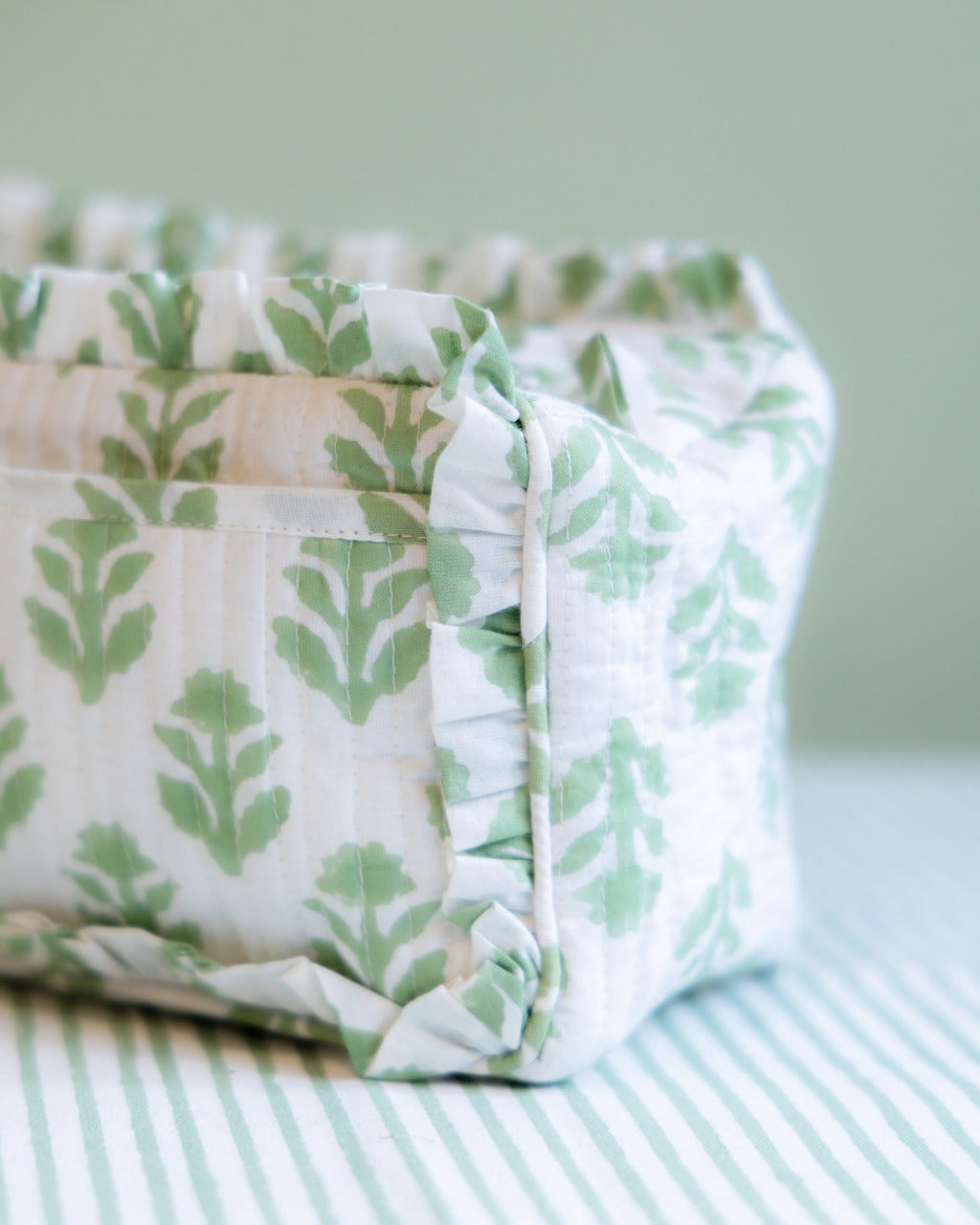Quilted Washbag - Green