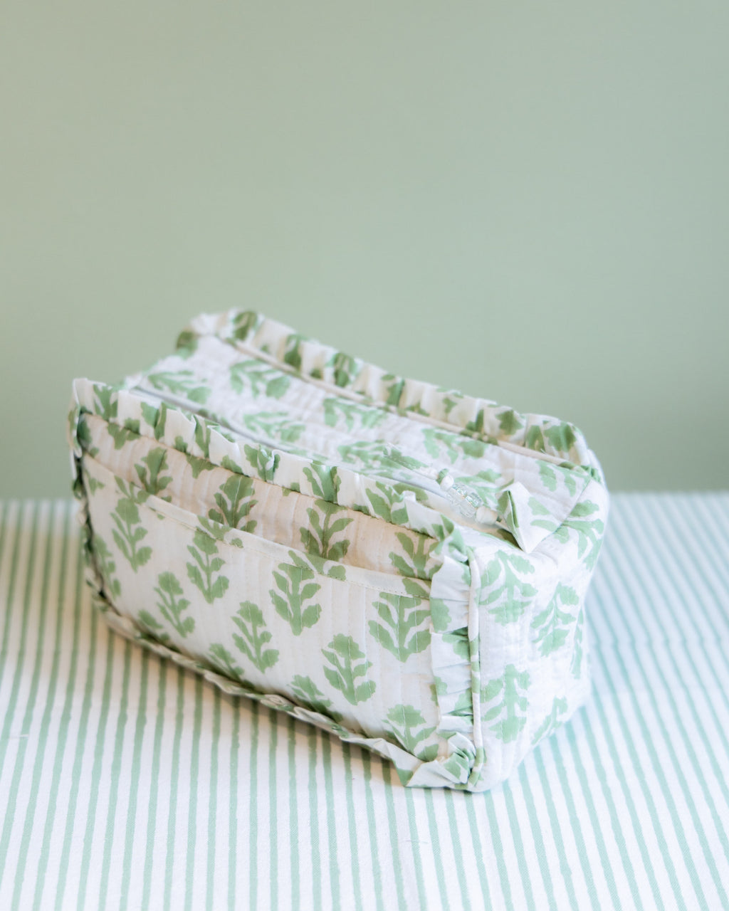 Quilted Washbag - Green