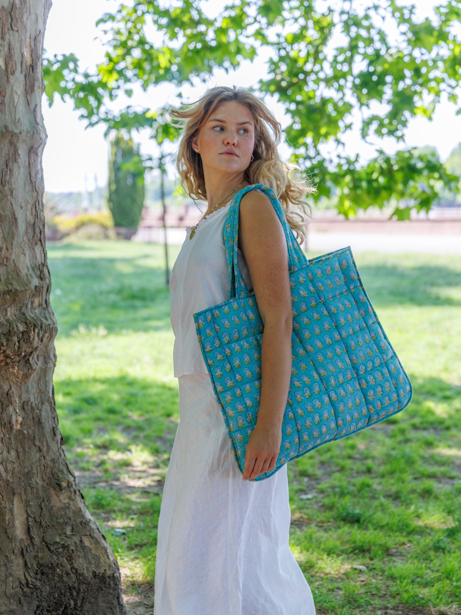 The Dot Tote Bag - Blue