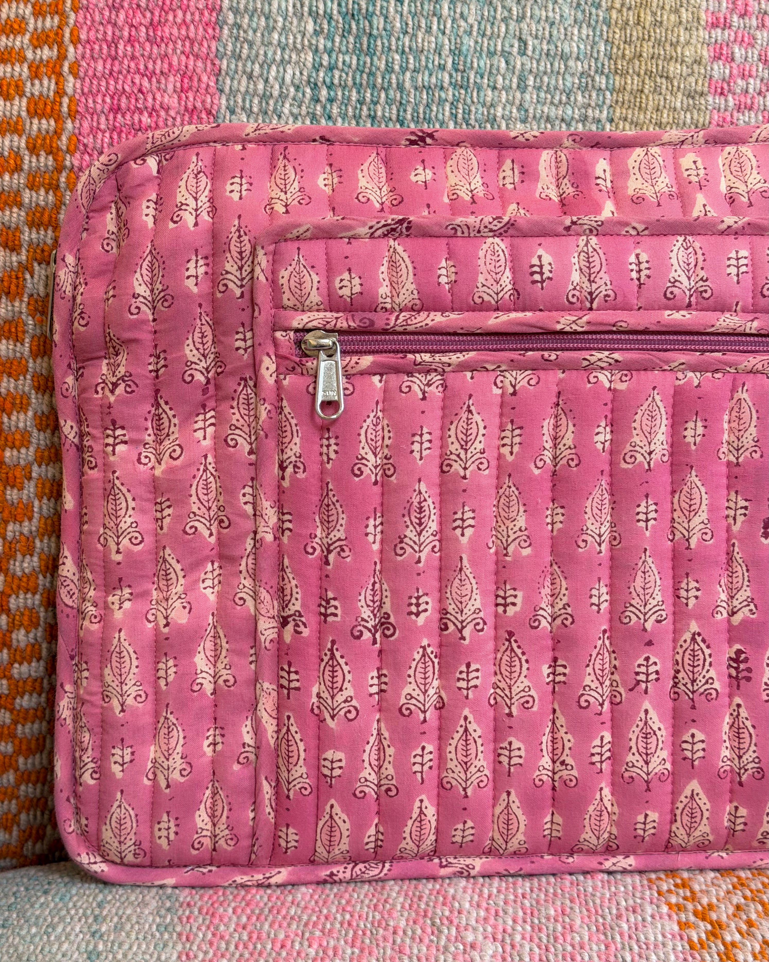 Laptop Case - Pink